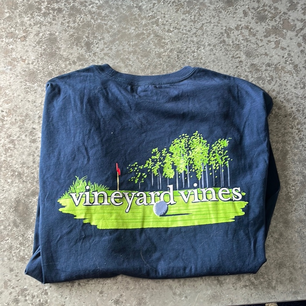 Men’s size small, vineyard, vines, long sleeve tee